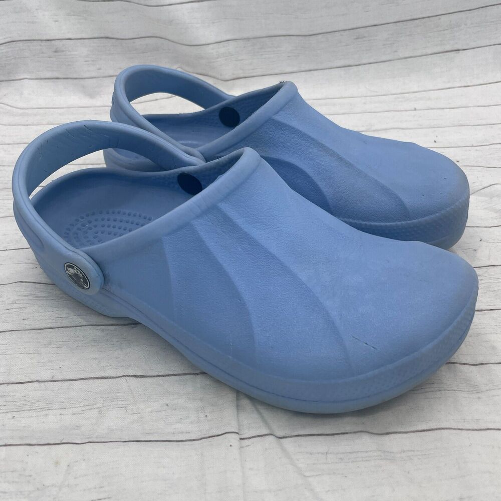 Unisex Crocs Light Blue Clogs Sling Back Shoes Sandals Men’s Size 5 Women’s 7